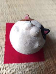 和紙のおきあがり猫